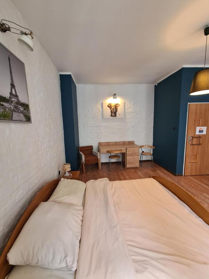Kaktus Guest House Katowice Esterno foto